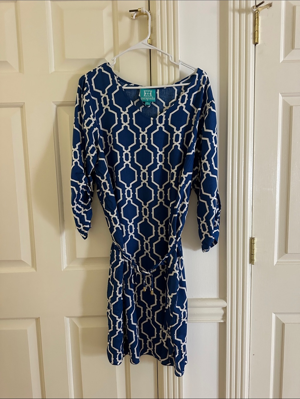 escapada Blue and White Geometric Midi Dress